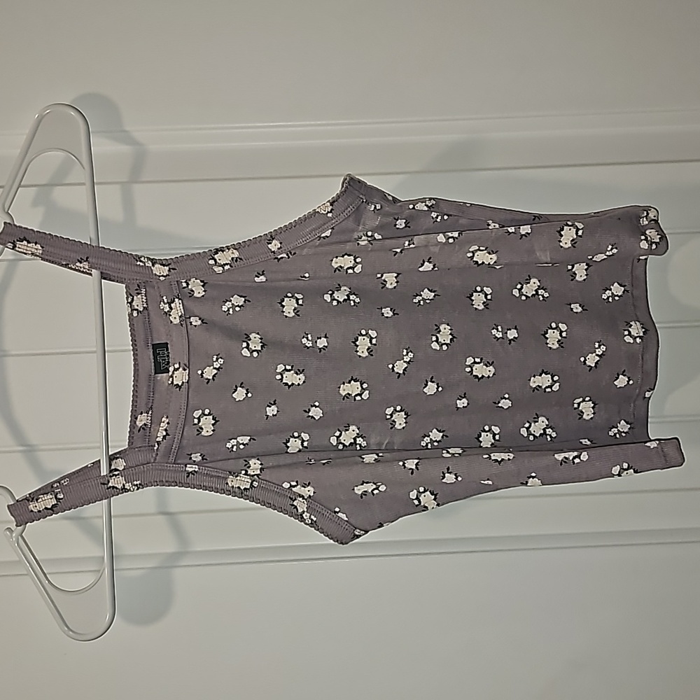 Tank top, purple with flowers , size M